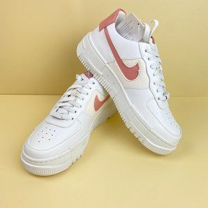 Nike Air Force 1 Pixel Women 7 Brand New with TAGs